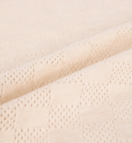 4% WOOL 18% MODAL 22% NYLON 28% ACRYLIC 28% PBT 2/48NM
